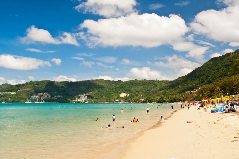 The Royal Palm Beach Front Patong Exterior photo